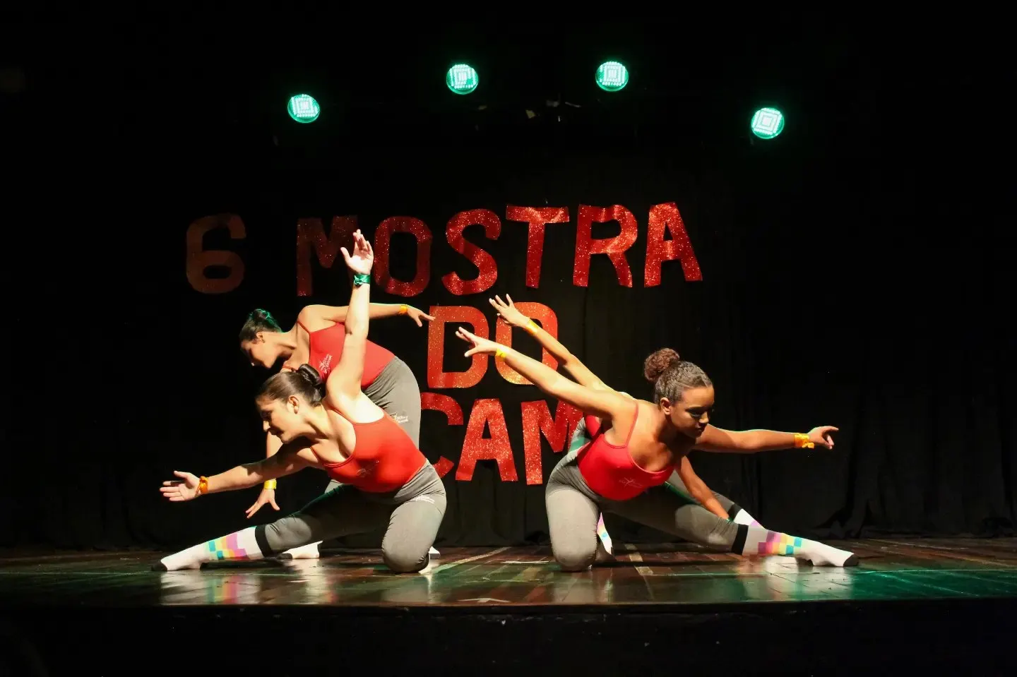 apresentação de dança contemporânea